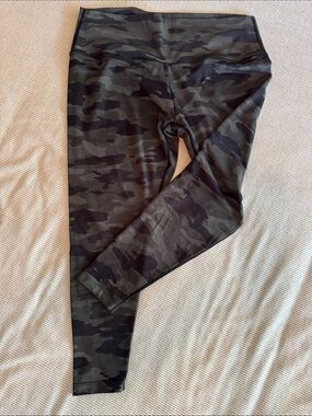Kira Grace Leggings - Olive Green Camouflage